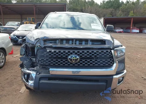 2019 Toyota Tundra Sr5 5.7L V8 z USA, uszkodzony, nr VIN 5TFUW5F11KX843275